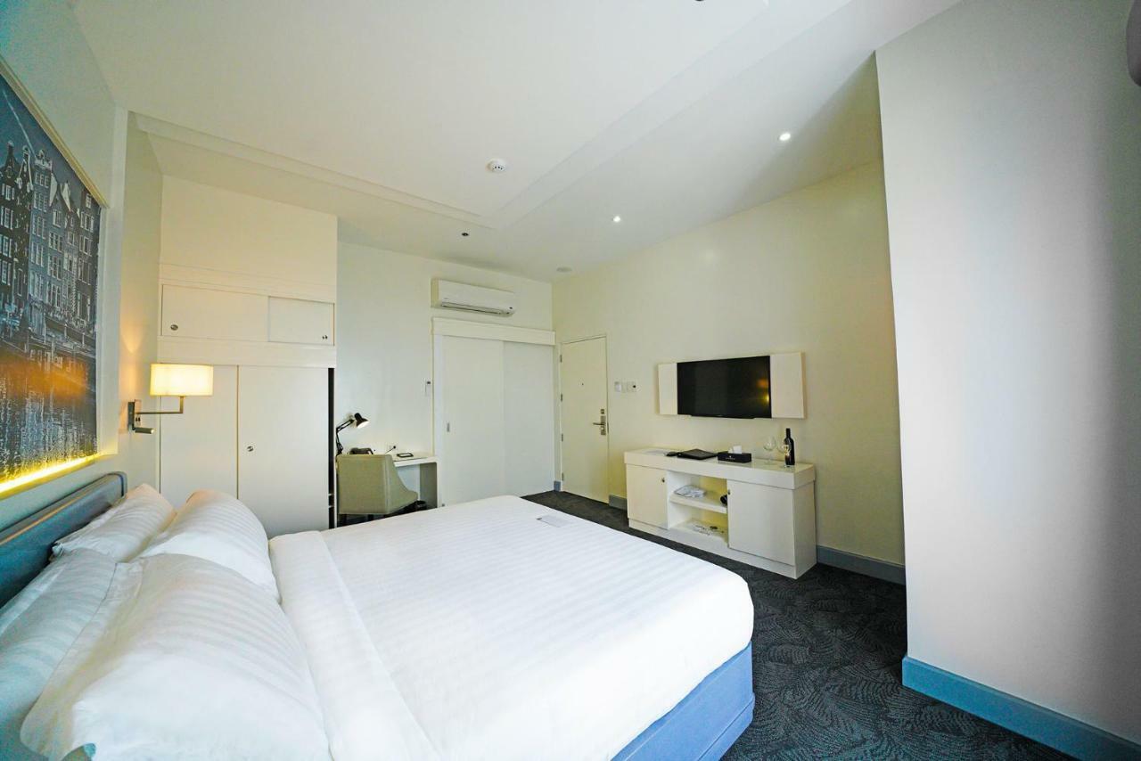 Hotel Carlito Tagaytay Tagaytay City Exterior foto